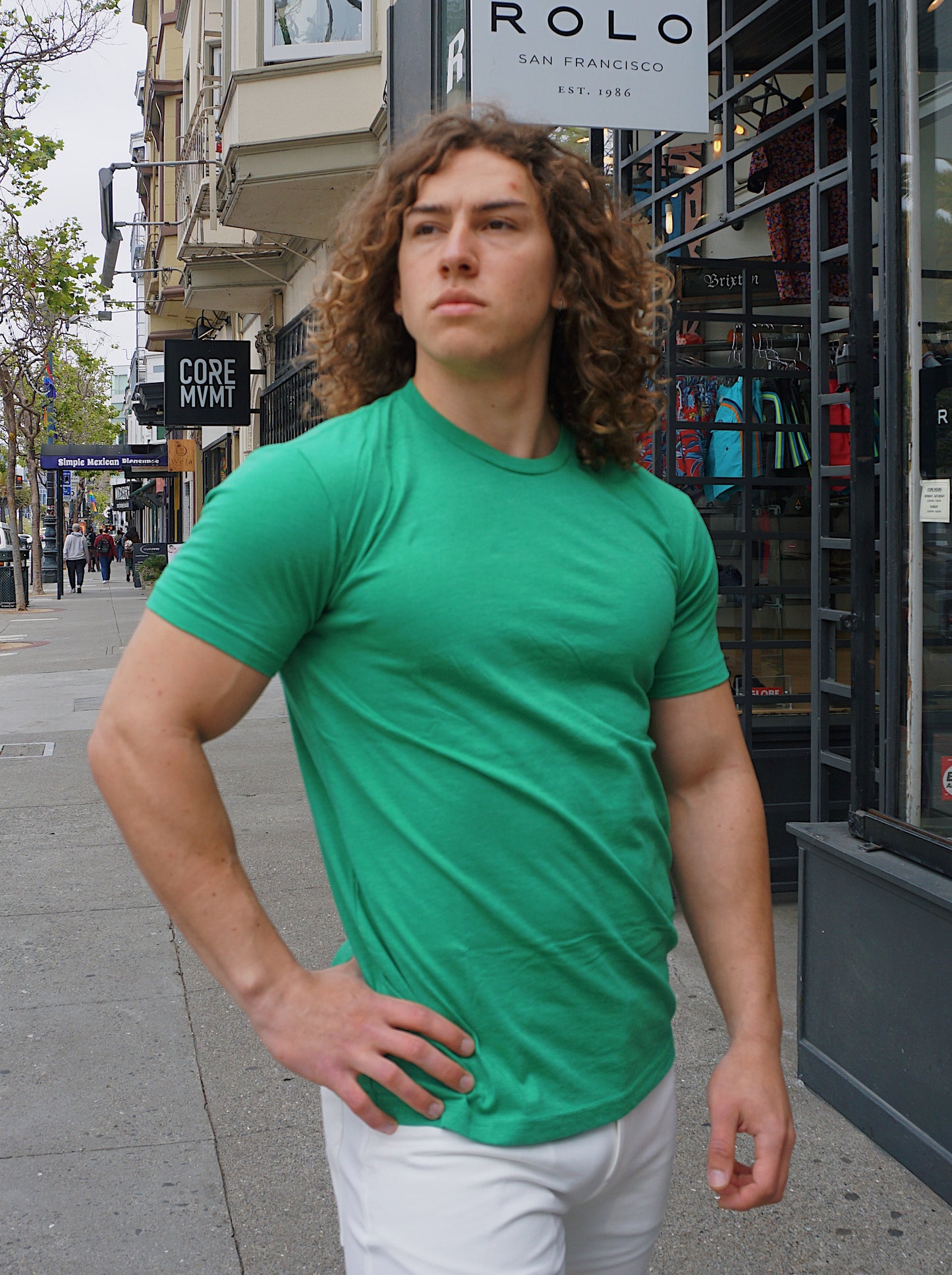 ROLO BASIC CREW NECK T-SHIRT - KELLY GREEN