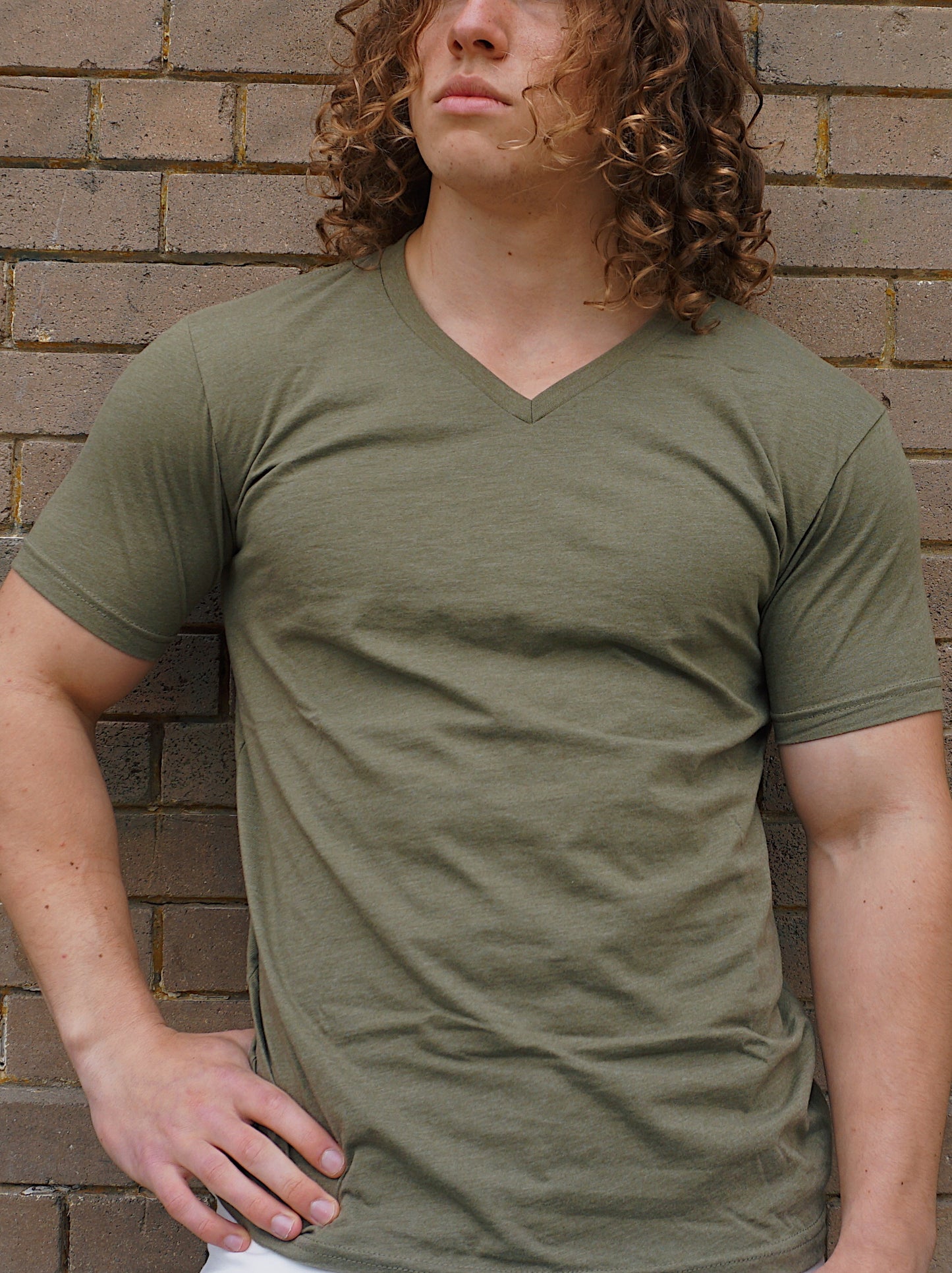 ROLO PREMIUM V-NECK MILITARY GREEN